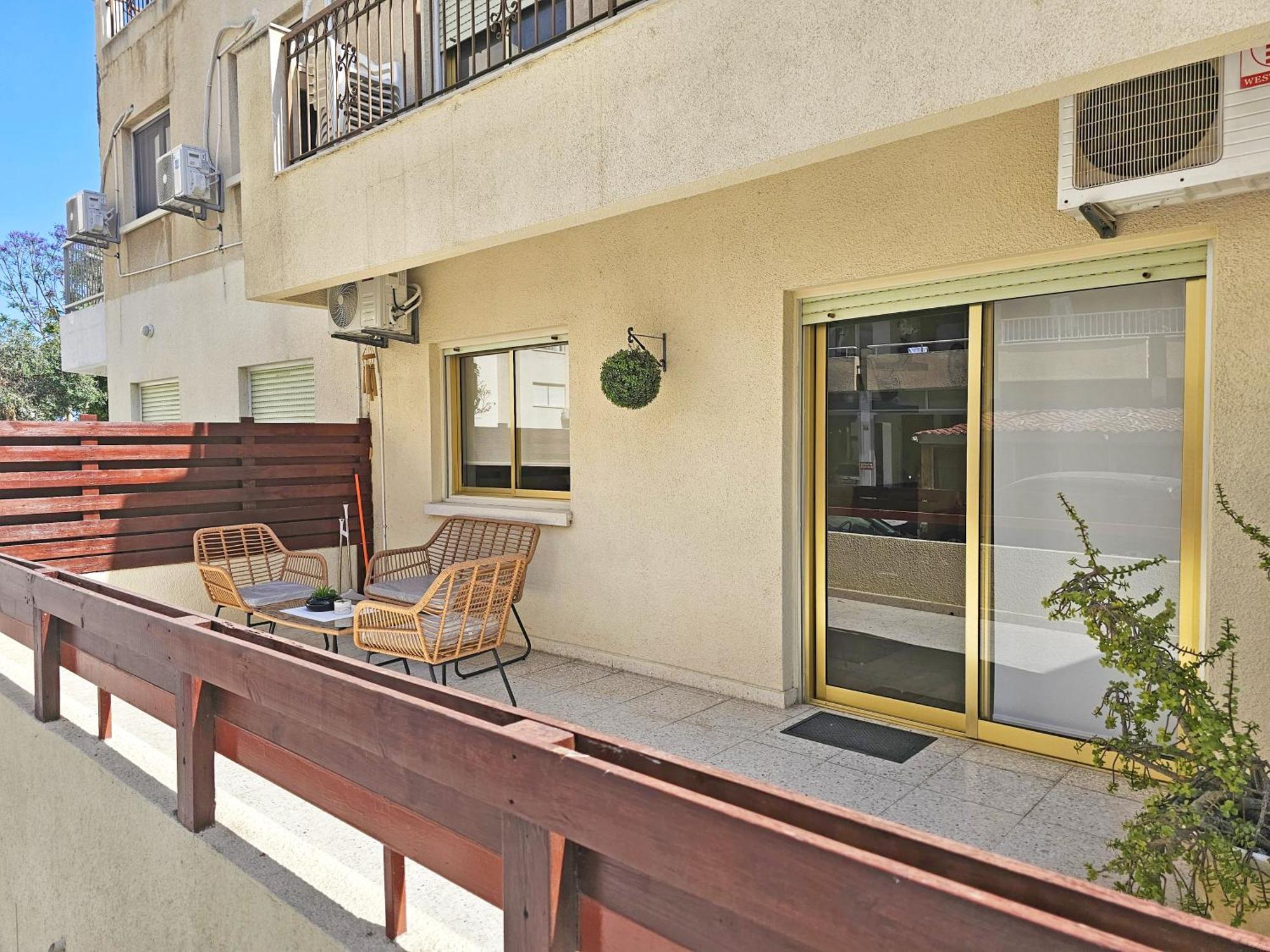 Albert'S Apartment Mackenzie 001 Larnaca Exteriér fotografie